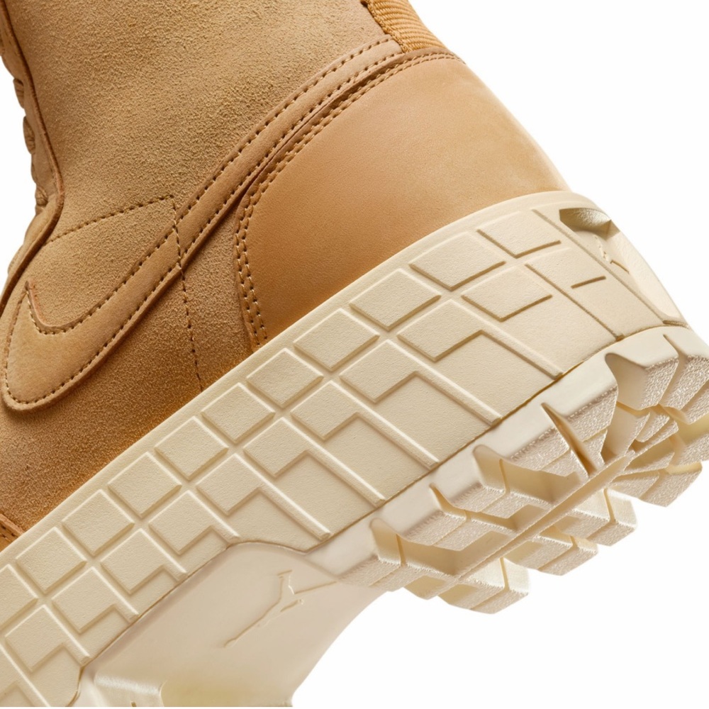 AIR JORDAN 1 BROOKLYN BOOTS
Women – Wheat/Muslin-wheat - Picture 6 of 8